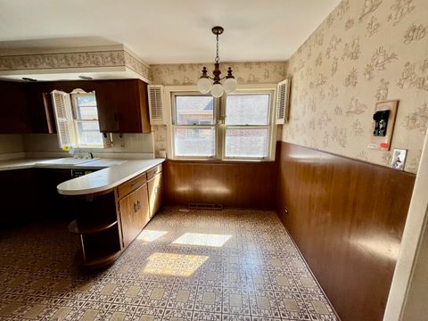 Tiny photo for 4939 Fargo Avenue, Skokie, IL 60077 (MLS # 12464955)