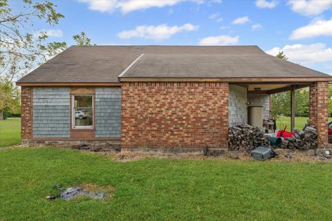 117 Hislop Drive Cissna Park IL 60924