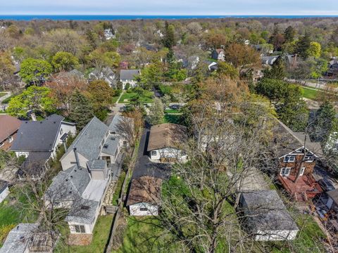 Tiny photo for 1380 Glencoe Avenue, Highland Park, IL 60035 (MLS # 12625379)