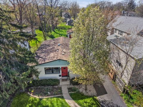 Tiny photo for 1380 Glencoe Avenue, Highland Park, IL 60035 (MLS # 12625379)