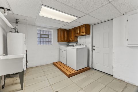 Tiny photo for 2024 N 73rd Avenue, Elmwood Park, IL 60707 (MLS # 12464088)