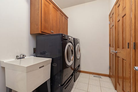 Tiny photo for 11156 Karen Drive, Orland Park, IL 60467 (MLS # 12781062)