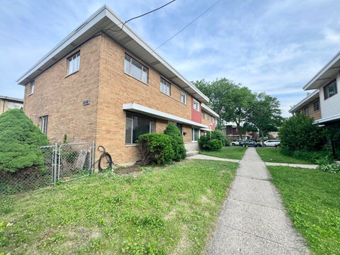 Tiny photo for 2540 W Jerome Street #D, Chicago, IL 60645 (MLS # 12679982)