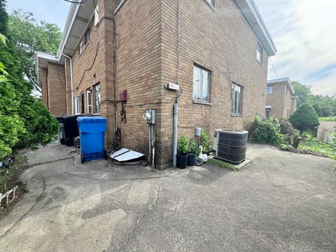 Tiny photo for 2540 W Jerome Street #D, Chicago, IL 60645 (MLS # 12679982)