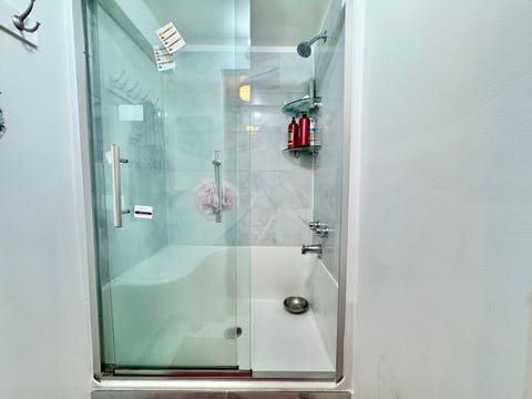 Tiny photo for 2540 W Jerome Street #D, Chicago, IL 60645 (MLS # 12679982)