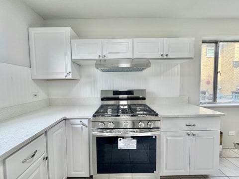 Tiny photo for 2540 W Jerome Street #D, Chicago, IL 60645 (MLS # 12679982)