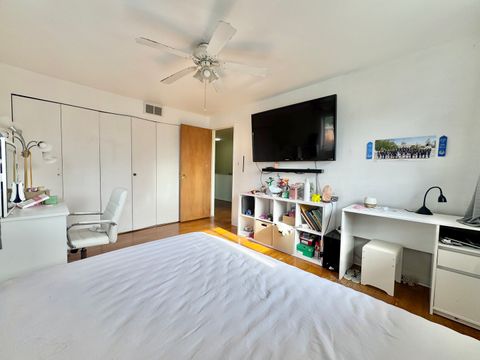 Tiny photo for 2540 W Jerome Street #D, Chicago, IL 60645 (MLS # 12679982)