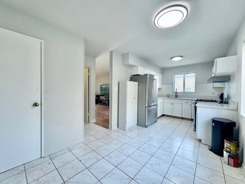 Tiny photo for 2540 W Jerome Street #D, Chicago, IL 60645 (MLS # 12679982)