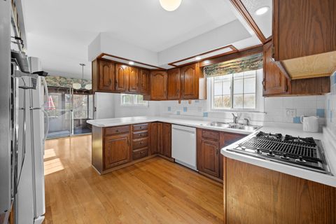 Tiny photo for Arlington Heights, IL 60004 (MLS # 12509941)