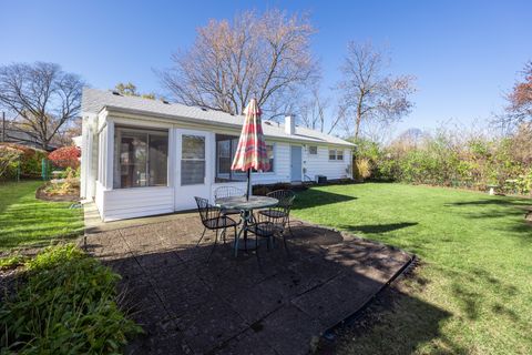 Tiny photo for Arlington Heights, IL 60004 (MLS # 12509941)