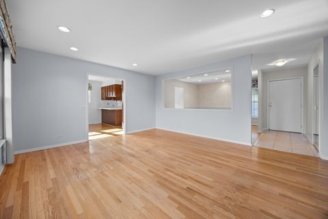 Tiny photo for Arlington Heights, IL 60004 (MLS # 12509941)