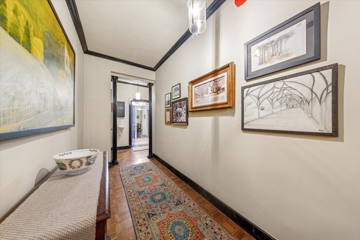 179 E Lake Shore Drive 19S