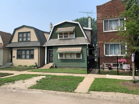 Tiny photo for 9726 S Avenue J, Chicago, IL 60617 (MLS # 12707313)