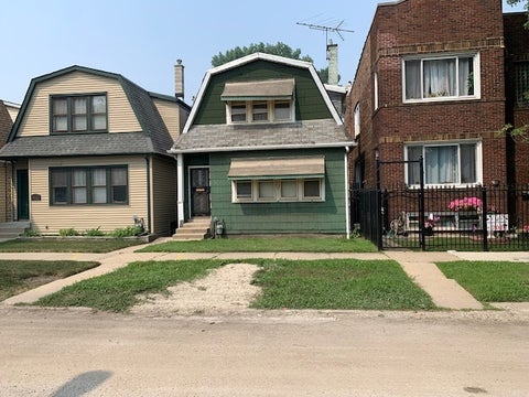 Tiny photo for 9726 S Avenue J, Chicago, IL 60617 (MLS # 12707313)