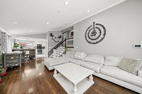 Tiny photo for 9016 S 48th Court, Oak Lawn, IL 60453 (MLS # 12553323)