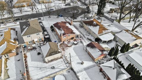 Tiny photo for 9016 S 48th Court, Oak Lawn, IL 60453 (MLS # 12553323)