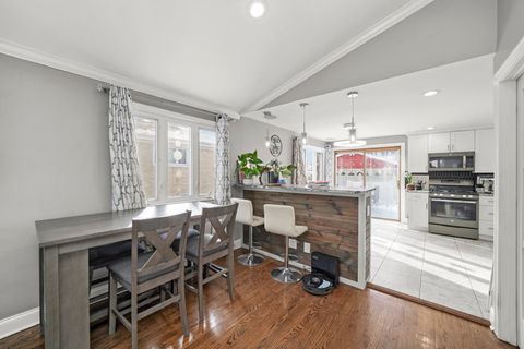 Tiny photo for 9016 S 48th Court, Oak Lawn, IL 60453 (MLS # 12553323)