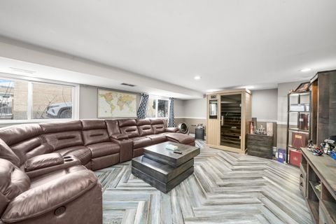 Tiny photo for 9016 S 48th Court, Oak Lawn, IL 60453 (MLS # 12553323)