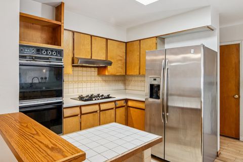 Tiny photo for 231 TOWER Lane, Elk Grove Village, IL 60007 (MLS # 12528835)