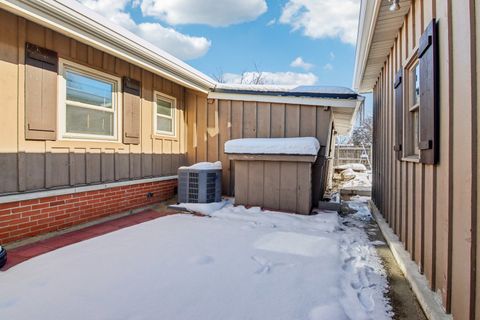 Tiny photo for 231 TOWER Lane, Elk Grove Village, IL 60007 (MLS # 12528835)