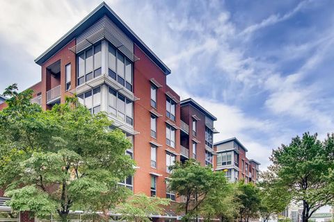 2035 S INDIANA Avenue 201 Chicago IL 60616