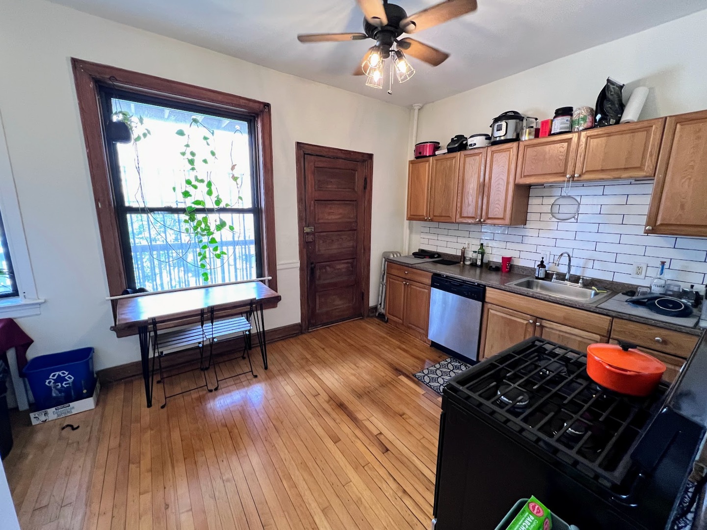 3216 W ALTGELD Street 1F