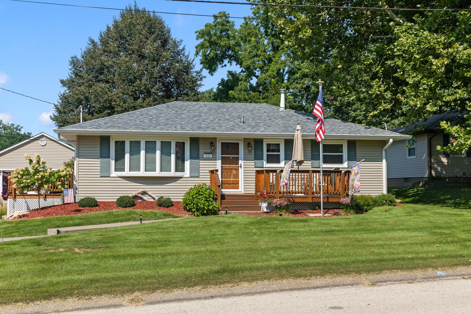 242 Cliff Court