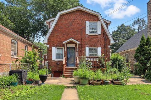 Tiny photo for 12220 S La Salle Street, Chicago, IL 60628 (MLS # 12425876)