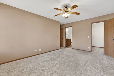Tiny photo for 1089 Quaker Hill Court #1089, Elgin, IL 60120 (MLS # 12555676)