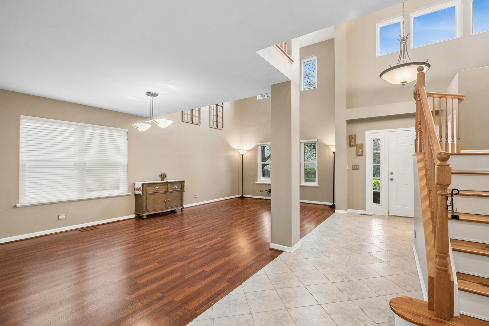 793 Oakmeadow Court