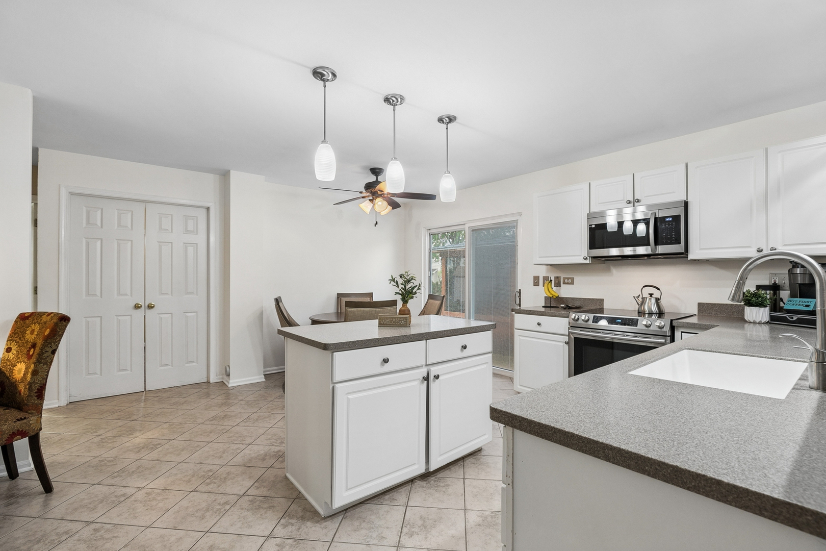 793 Oakmeadow Court