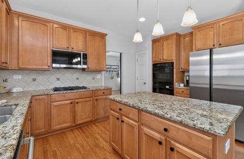 Tiny photo for 239 Bluegrass Parkway, Oswego, IL 60543 (MLS # 12764466)