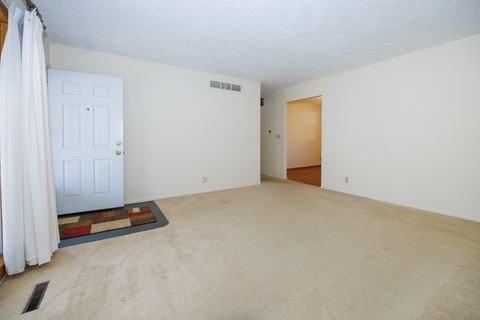 Tiny photo for 2805 Coventry Court, Bloomington, IL 61704 (MLS # 12605601)