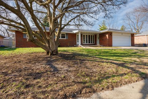 Tiny photo for 2805 Coventry Court, Bloomington, IL 61704 (MLS # 12605601)