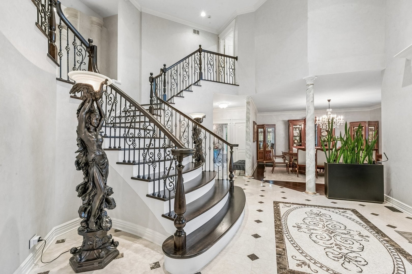 3303 White Eagle Drive