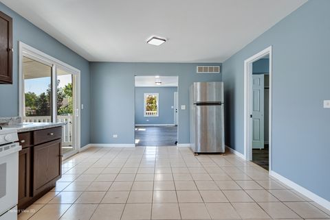 Tiny photo for 532 Cayuga Street, Joliet, IL 60432 (MLS # 12469402)