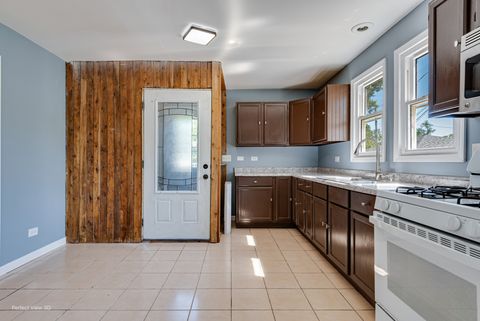 Tiny photo for 532 Cayuga Street, Joliet, IL 60432 (MLS # 12469402)