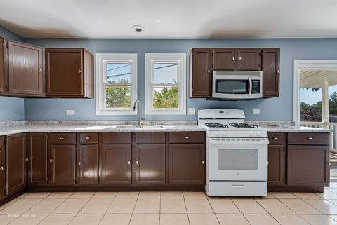 Tiny photo for 532 Cayuga Street, Joliet, IL 60432 (MLS # 12469402)