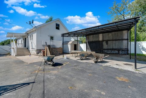 Tiny photo for 532 Cayuga Street, Joliet, IL 60432 (MLS # 12469402)