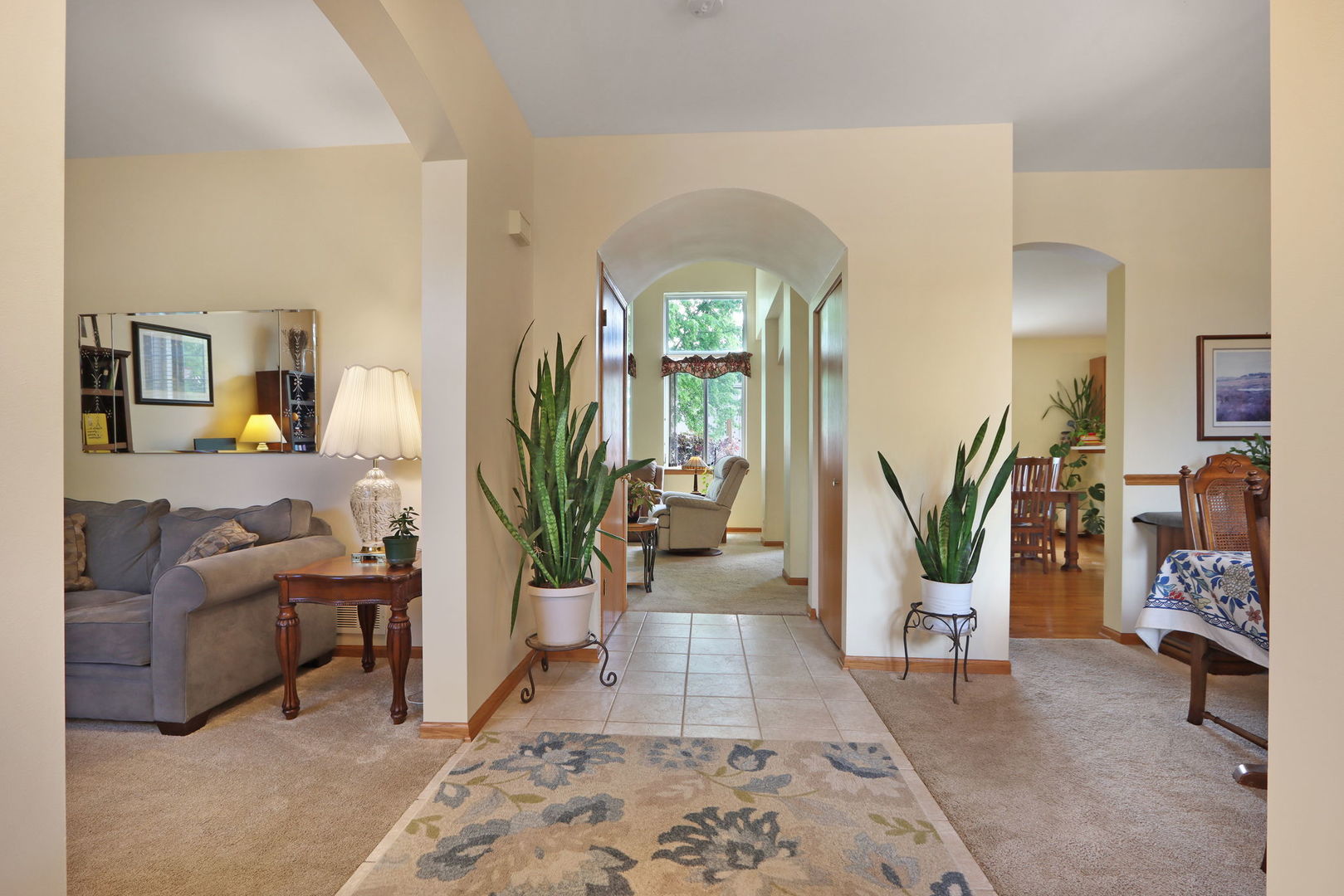 992 Curran Place