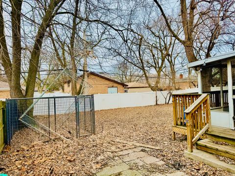 Tiny photo for 16062 Woodlawn East Avenue, South Holland, IL 60473 (MLS # 12604281)