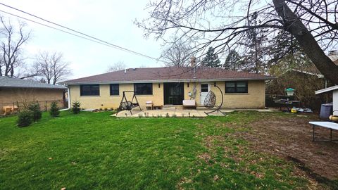 Tiny photo for 431 Springhill Drive, Roselle, IL 60172 (MLS # 12619501)