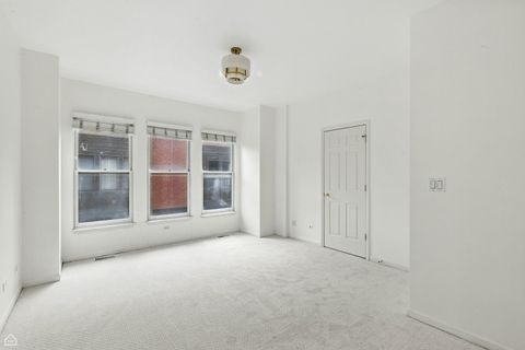 Tiny photo for 834 W Village Court, Chicago, IL 60608 (MLS # 12486015)