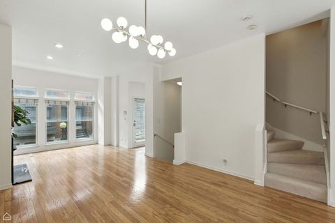 Tiny photo for 834 W Village Court, Chicago, IL 60608 (MLS # 12486015)