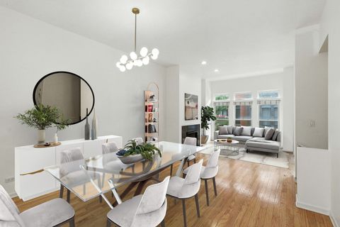 Tiny photo for 834 W Village Court, Chicago, IL 60608 (MLS # 12486015)