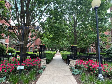 Tiny photo for 834 W Village Court, Chicago, IL 60608 (MLS # 12486015)