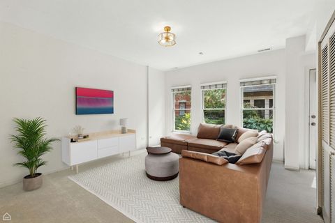 Tiny photo for 834 W Village Court, Chicago, IL 60608 (MLS # 12486015)