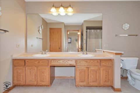 Tiny photo for 19524 Southfield Lane, Tinley Park, IL 60487 (MLS # 12706242)