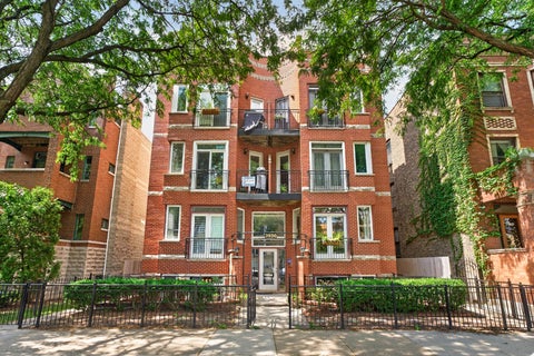 Photo of 3930 N SOUTHPORT Avenue #2N, Chicago, IL 60613 (MLS # 12744497)