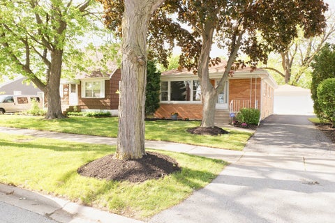 Photo of 5262 Alexander Place, Oak Lawn, IL 60453 (MLS # 12711044)